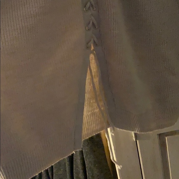 Beige sweater - Picture 6 of 7